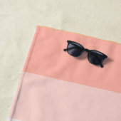 Elegant blush roze strepen scriptnaam strandlaken (In situ)