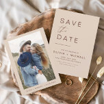 Elegant Boho bewaart de datum fotominimalist Save The Date<br><div class="desc">Boho Terracotta van het huwelijk sparen de kaarten van de Datum die een foto op de voorkant hebben. Sparen de kaarten van de Datum bevatten een moderne hand geschreven kromme manuscripttypografie die elegant,  eenvoudig en modern zijn om na u minimalistische eenvoudige trouwdag te gebruiken viering.</div>