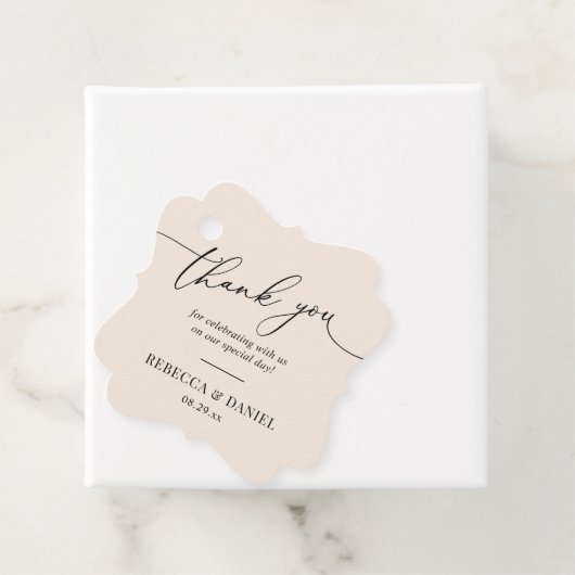 Elegant Boho Blush Monogram Weddenschap Bedankt Bedankjes Labels (In situ)