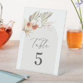 Elegant Boho Botanical Wedding Table Number Reclamebord Met Voetstuk (Insitu)