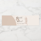 Elegant Boho Pampas Grass Modern Wedding Waterfles Etiket (Enkel label)