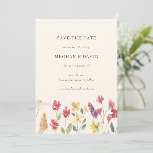 Elegant Boho Summer Wildflower Save the Date Aankondiging (Staand voorkant)