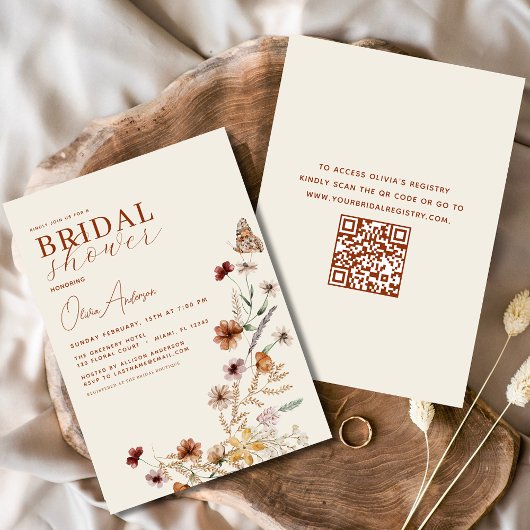 Elegant Boho Wildflower QR Code Vrijgezellenfeest Kaart