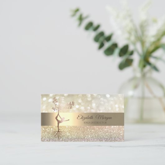 Elegant Bokeh Gold Tree Silhouette Yoga Instructor Visitekaartje (Staand voorkant)