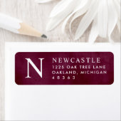 Elegant bordeauxrood monogram retouradres etiket (Insitu)