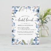 Elegant Botanical Dusty Blue Floral Bridal Brunch Kaart (Staand voorkant)