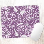 Elegant Botanical Folage Paars Muismat<br><div class="desc">florale botanische silhouetten van natuur,  witte bladeren,  bladeren en bloemen op een paarse achtergrond.</div>