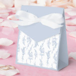 Elegant Botanical Gift Bag Bedankdoosjes<br><div class="desc">Elegant and timeless,  this gift bag features delicate hand-illustrated snapdragons,  symbolizing grace and lasting affection. The artwork is rendered in soft,  layered tones of blue,  creating a versatile palette that pairs beautifully with both classic and modern wedding themes or a sophisticated special occasion.</div>