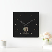 Elegant Botanisch Monogram Letter B Vierkante Klok (Huis)