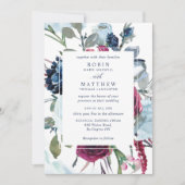 Elegant Botanische Berry en Blue Floral Wedding Kaart (Voorkant)