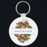 Elegant botanische citrusgroen sleutelhanger<br><div class="desc">,  elegante,  moderne en bohemiaanse gepersonaliseerde sleutelhanger voor uw speciale gelegenheid! Het ontwerp komt overeen met de rest van het Oranje Collectie van de bladvulling. Waterverf oranje vruchten met donkergroene bladeren en lichtgroene bladeren aan de zijkant lijsten boven en onder op uw namen.</div>