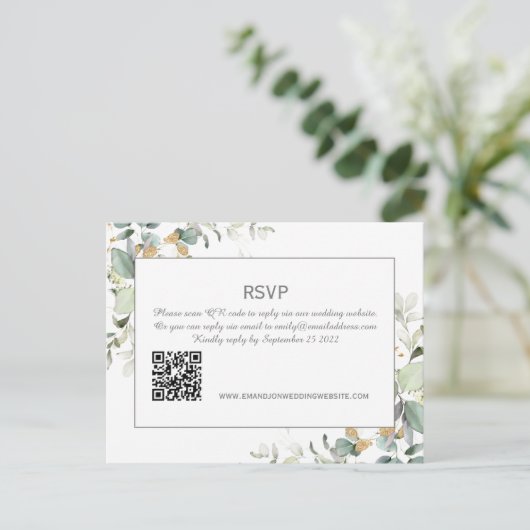 Elegant Botanische Eucalyptus Greenery QR Code RSV Briefkaart (Staand voorkant)