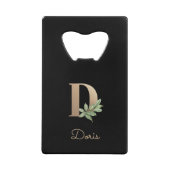 Elegant Botanische monogram Gold Letter D Creditkaart Flessenopener (Voorkant)