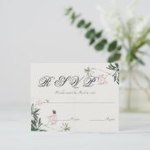 Elegant botanische roze bloesem met vlinder RSVP kaartje (Staand voorkant)