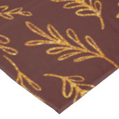 Elegant Bourgogne en Gold Floral Sprig Table Cloth Tafelkleed (Gekanteld)