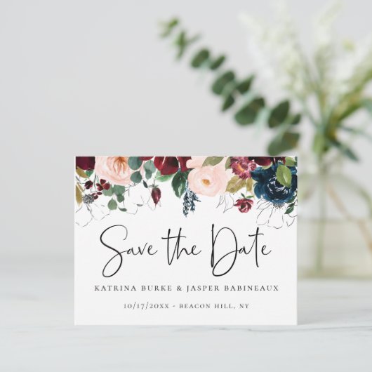 Elegant Bourgondië Blush Navy Bloemen Save the Dat Aankondigingskaart (Staand voorkant)