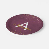 Elegant Bourgondië en goudfolie Confetti Monogram Papieren Bordje (Gekanteld)