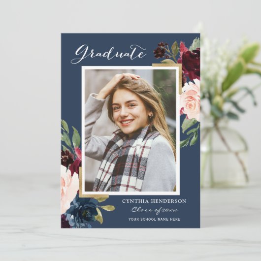 Elegant Bourgondië en Navy Afstudeerder Foto Afstu Aankondiging (Staand voorkant)
