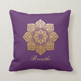 Elegant Breathe Paars en Gold Mandala Kussen