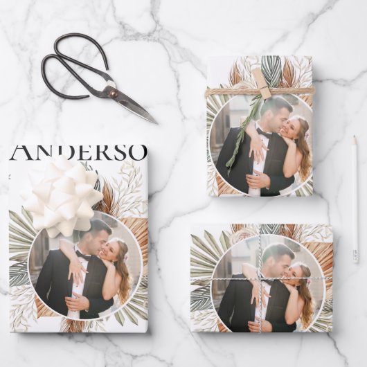 Elegant Bride & Groom Foto/Name Weddenschap White Inpakpapier Vel (Voorkant)
