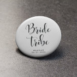 Elegant Bride tribe Ronde Button 5,7 Cm<br><div class="desc">Haal een paar coole persoonlijke bachelorette cadeaus terwijl je op de grote dag wacht.</div>