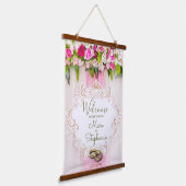 Elegant Bright Pink Floral Wedding Welkomstteken Hangend Wandkleed (Gebogen)