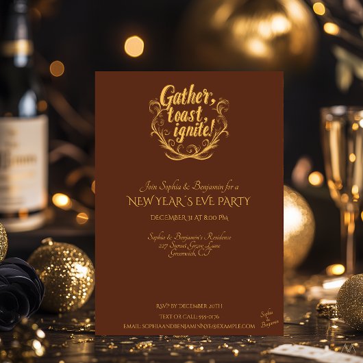 Elegant brons en goud oudejaarsavond middernacht kaart