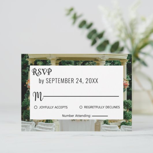 Elegant bruiloft ceremonie zomer florale bruiloft  RSVP kaartje (Staand voorkant)