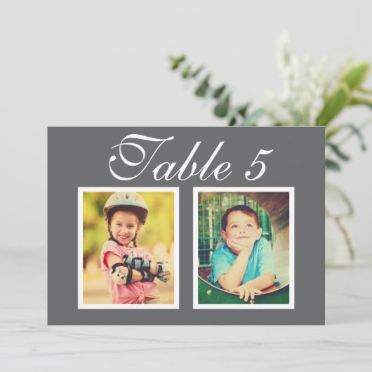Elegant Bruiloft Foto Houtskool Grijs Tafelnummer (Staand voorkant)