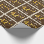 Elegant, bruin, Faux Gold 42e verjaardag + naam Cadeaupapier (Hoek)