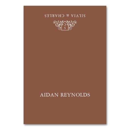 Elegant Bruin Monogram Bruiloft Plaats Kaart (Voorkant)