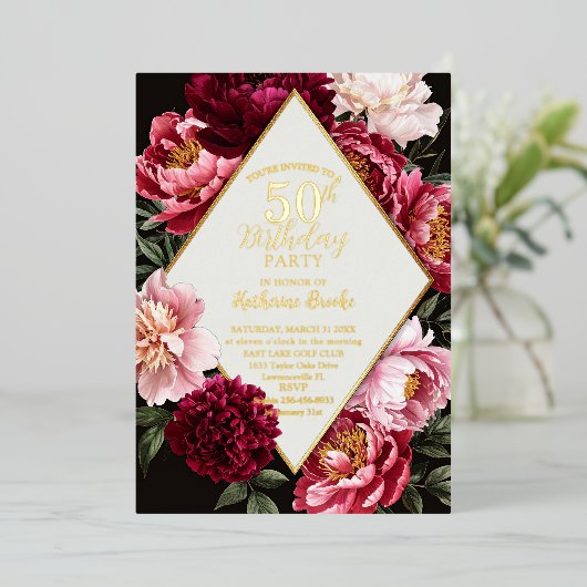 Elegant Burgundy and Blush Peony Floral Birthday Folie Uitnodiging (Staand Voorkant)
