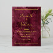 Elegant Burgundy and Gold Waterverf Wedding Folie Uitnodiging (Staand Voorkant)
