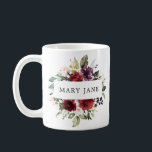 Elegant Burgundy Blush Waterverf Floral Name Koffiemok<br><div class="desc">Geniet van deze  elegante mok met jouw naam omhuld met waterverf glanzende bloemen. Maakt een perfecte Moederdag,  verjaardag of een speciaal cadeau.</div>