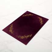 Elegant Burgundy en Gold Botanical Wedding Folie Uitnodiging (Gedraaid)
