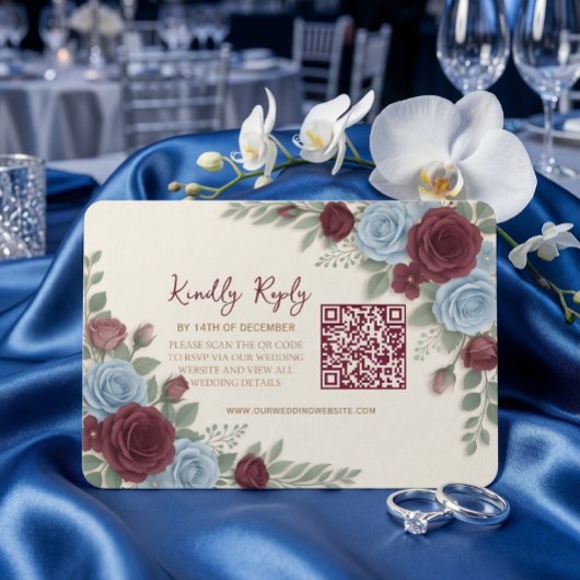 Elegant Burgundy Floral Modern QR Code Wedding RSVP Kaartje