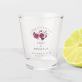 Elegant Burgundy Florals Keepomwille Save the Date Shot Glas (Voorkant)
