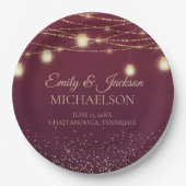 Elegant Burgundy Gold Glitter String Light Wedding Papieren Bordje (Voorkant)