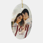 Elegant Burgundy Joy-script Foto met Kerstmis Keramisch Ornament (Rechts)