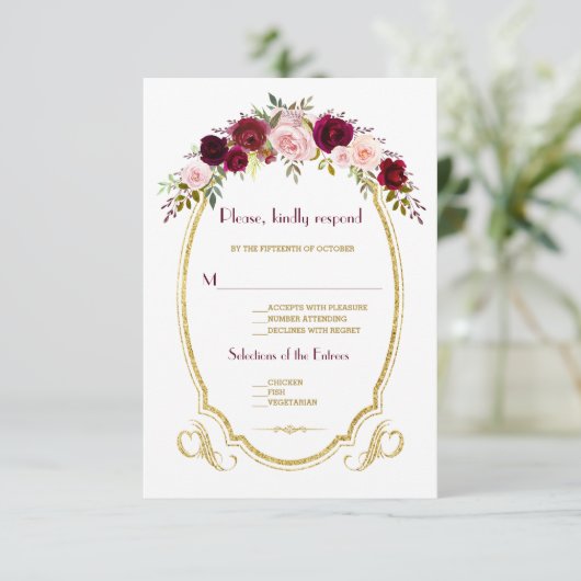 Elegant Burgundy Marsala Floral Wedding RSVP (Staand voorkant)
