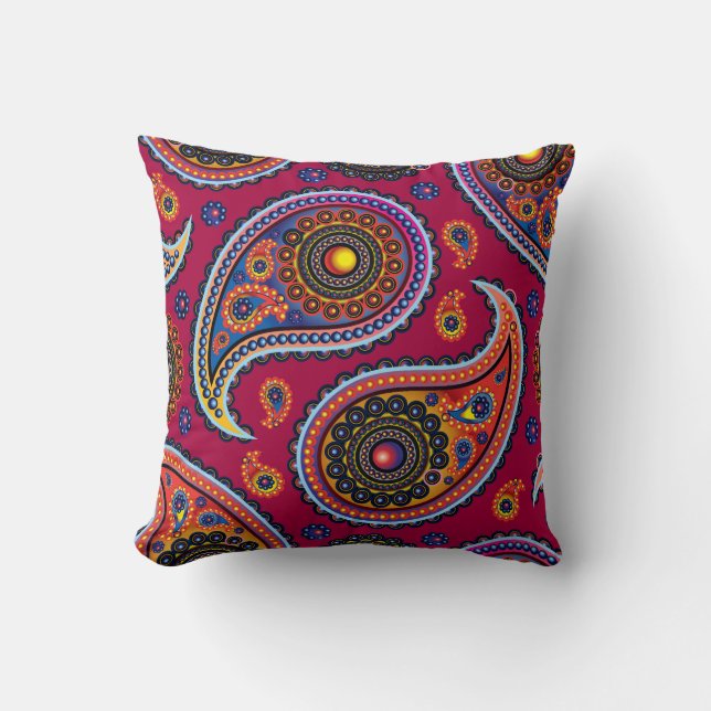 Elegant Burgundy Paisley en Mandala Pattern Kussen (Voorkant)