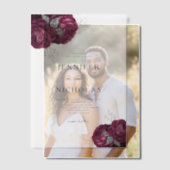 Elegant Burgundy Peonies Floral Wedding Vellum Uitnodigingen (Offset (Koppel))