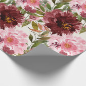 Elegant Burgundy Pink Waterverf Floral Botanisch Cadeaupapier (Hoek)
