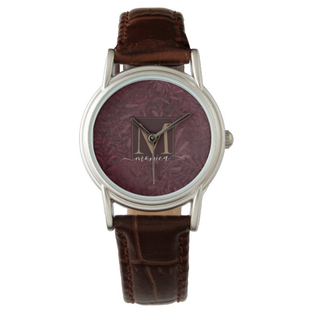 Elegant Burgundy Red Gold Monogram Floral Pattern Horloge (Voorkant)