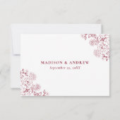 Elegant Burgundy Victorian Floral Wedding RSVP Kaartje (Achterkant)