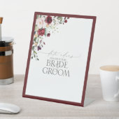 Elegant Burgundy Waterverf Floral Date Ideeën Reclamebord Met Voetstuk (Insitu)