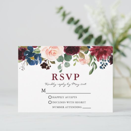 Elegant Burgundy Waterverf Floral Wedding RSVP Kaartje (Staand voorkant)