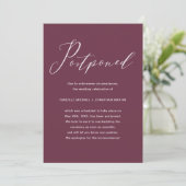 Elegant Burgundy Wedding-uitstel Aankondiging (Staand voorkant)