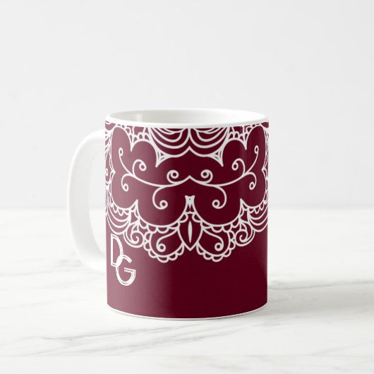 Elegant Burgundy White Lace Monogrammed Koffiemok (Voorkant links)