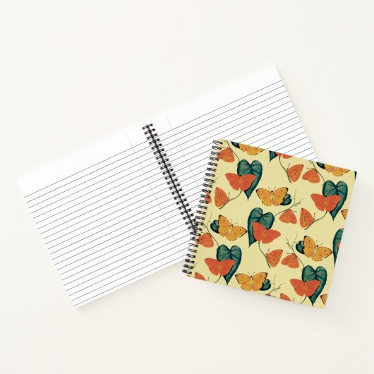 Elegant Butterflies en Leaves Pattern | Notitieboek (Binnen)